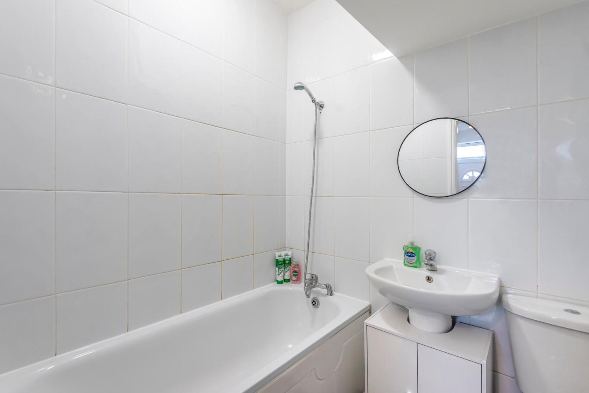 Modern Family Home W/Wi-Fi, Netflix, Self Check-In Londres Extérieur photo