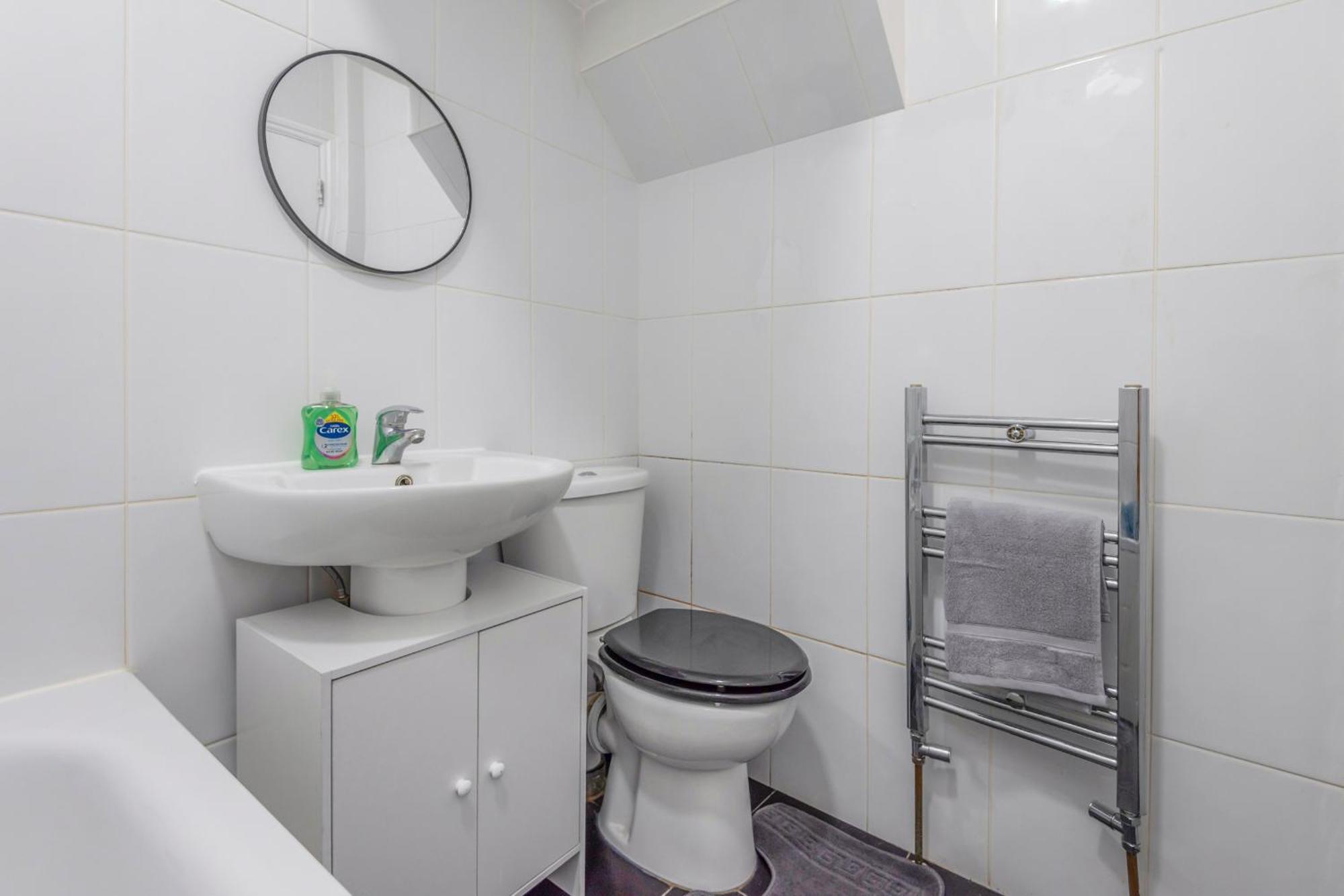 Modern Family Home W/Wi-Fi, Netflix, Self Check-In Londres Extérieur photo