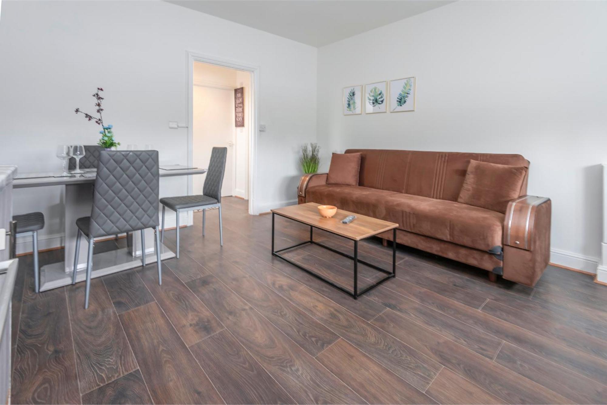 Modern Family Home W/Wi-Fi, Netflix, Self Check-In Londres Extérieur photo