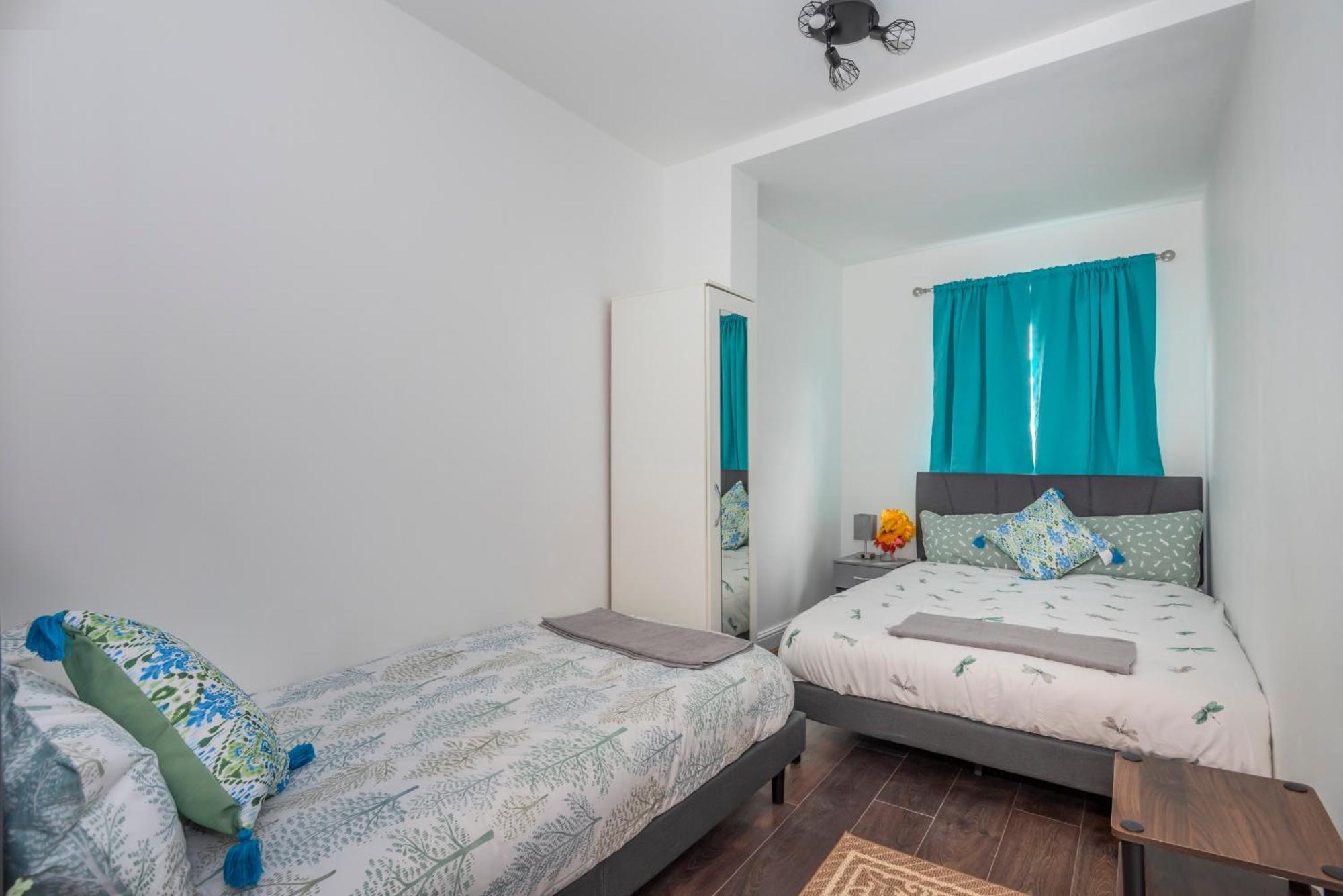 Modern Family Home W/Wi-Fi, Netflix, Self Check-In Londres Extérieur photo